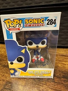 JSA Signed Roger Craig Smith Funko Sonic w Emerald 284 w Protector Auto Scraped - Picture 1 of 7