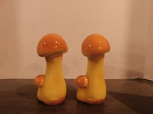 Vintage Tall Double Mushroom Salt and Pepper Shakers Made in Japan - Picture 1 of 2