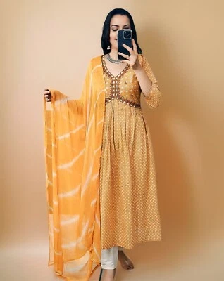 Hermoso Pantalón Algodón Corte Alia Bordado Trabajo Algodón y Traje Dupatta Gasa Foto 1 de 4