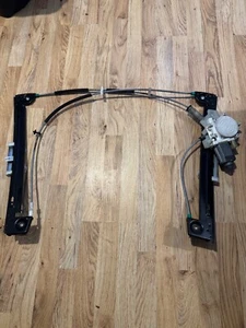 MINI COOPER WINDOW REGULATOR + MOTOR FRONT PASSENGER SIDE NEARSIDE LH 2004 - Picture 1 of 1