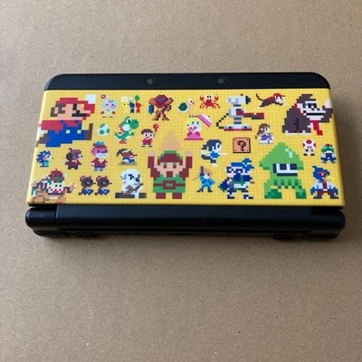 Nintendo New 3DS Super Mario Maker Kisekae Plates Pack Ver. Solo consola usada Foto 1 de 4