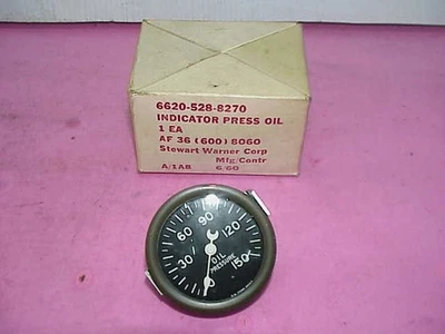 NEW Vintage Stewart Warner Auburn Style Crescent Pointer Oil Pressure Gauge 1960 - Image 1 of 4