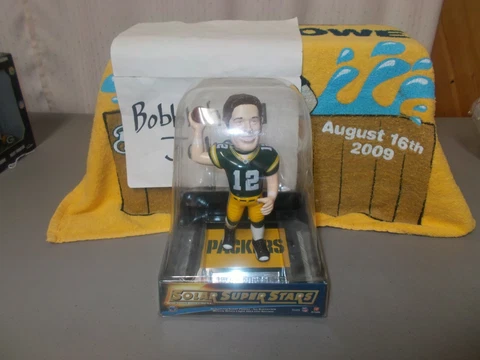 NIB 2010 AARON RODGERS GREEN BAY PACKERS BOBBLEHEAD SOLAR POWER BOBBLE ARM Cover