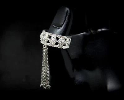 Anillo banda borla ajustable enchapado en oro blanco de 18k hecho con piedra de cristal de Swarovski Foto 1 de 4