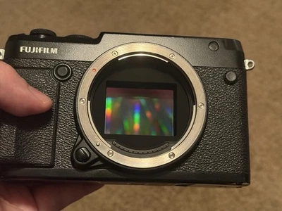 Cámara digital Fujifilm GFX 50R 51,4 MP - negra (solo cuerpo) Foto 1 de 4