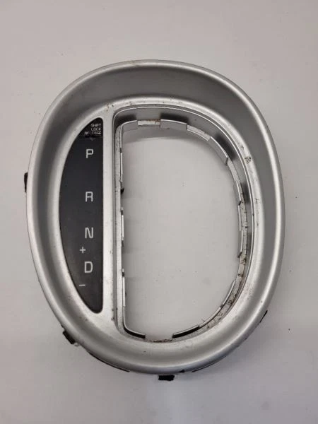 2014-2019 KIA SOUL CENTER CONSOLE SHIFTER BEZEL PANEL TRIM OEM - Image 1 of 4