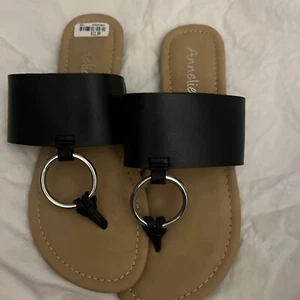 Anneliese Women Size 6M Black T Strap Slip On A Colleen Sandals - Picture 1 of 5