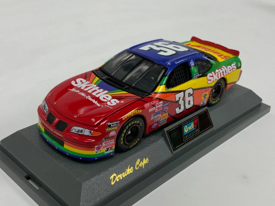 1/43 Revell  Pontiac Grand Prix 1997 Nascar Championship Derrick Cope CS1160 - Image 1 of 4