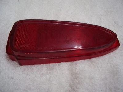 Lente de luz trasera especial Buick 1962 Foto 1 de 2