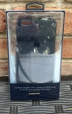 Secure Style iPhone 6+ Case Card Sleeve Crossbody Wristlet Strap New - Image 1 of 3