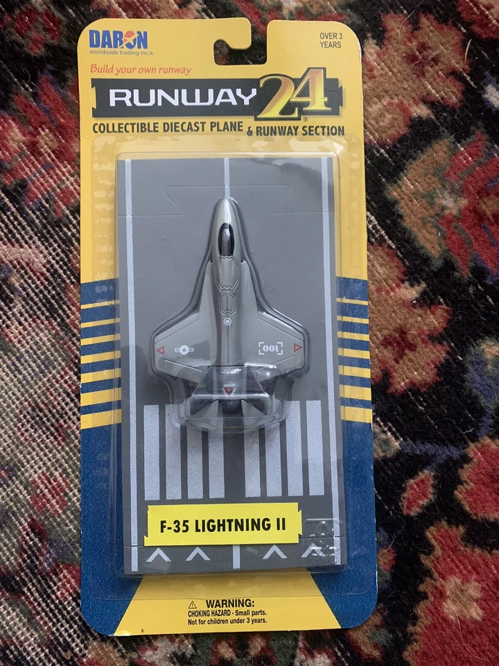 Daron Runway24 Diecast Metal Toy with Runway - F-35 Lightning II - Image 1 of 1