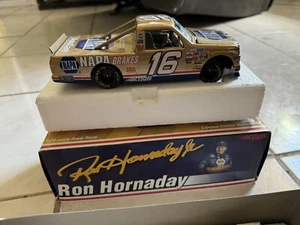 Action Ron Hornaday #16 Napa Gold 1997 Chevy Race Truck 1:24 NOS - Picture 1 of 4