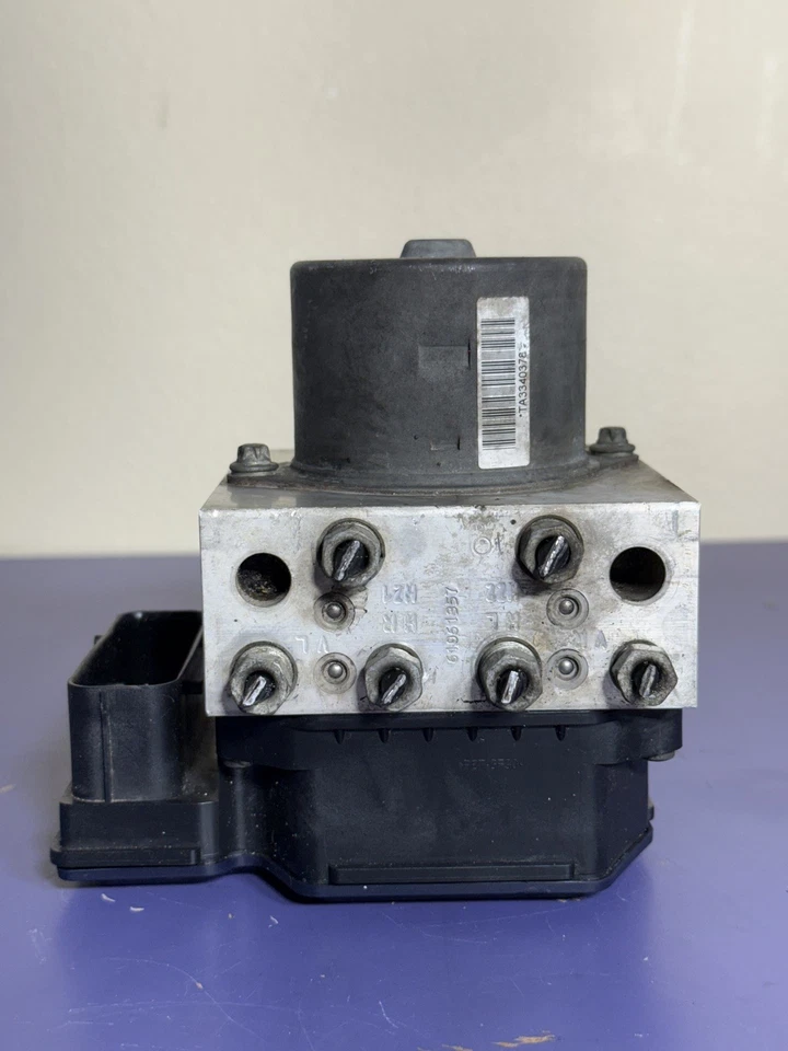 Módulo de bomba de freno antibloqueo Mini Cooper ABS 2012 | 3451 9807822 01 Foto 1 de 4