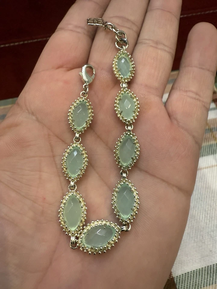 Pulseira Kendra Scott Jana tom dourado verde claro calcedônia em perfeito estado marquesa  - Imagem 1 de 4