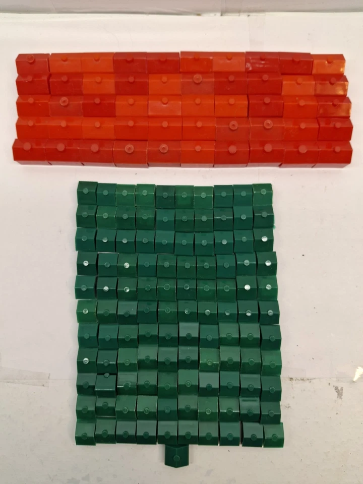 Juego de piezas de repuesto Monopoly vintage 50 hoteles y 111 casas lote piezas Foto 1 de 3