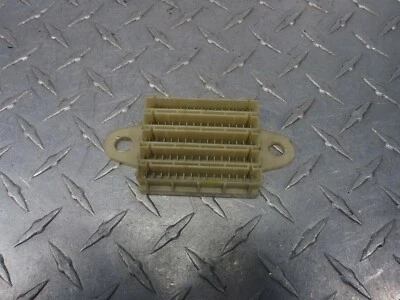 Caja de conexiones de fusibles 84 Honda Elite CH125 CH 125  Foto 1 de 4