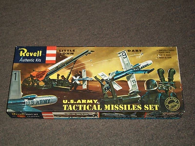 Revell 1/40 Scale U.S. Army Tactical Missiles Set - Image 1 of 3