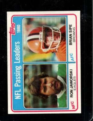 1981 TOPPS #1 RON JAWORSKI/BRIAN SIPE VGEX 1980 PASSING LEADERS - Image 1 of 2