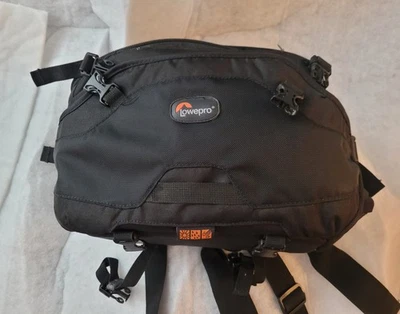 Lowepro camera pack waist /shoulder many pockets tripod holder top quick access - Image 1 of 4