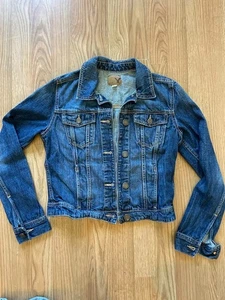American Eagle Classic Denim Jacket – Blue Dark Wash – Size Small with pockets - Picture 1 of 6