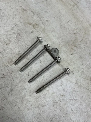 Juego de pernos alternador originales BMW E60 E61 E70 E82 E83 E88 E89 E90 E91 X3 Z4 Foto 1 de 2