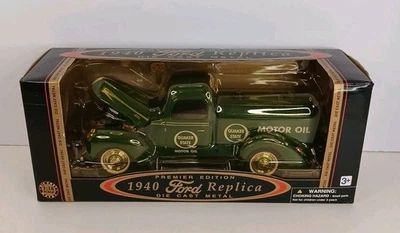 Camión cisterna Ford Quaker State 1940 motor 1:18 rueda dorada fundida a presión sin usar, en caja Foto 1 de 4