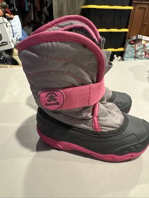 Botas de Invierno Kamik Snowbug Talla 10 Tapa Rosa, Gris y Negro EU 27: UK 9.5 Foto 1 de 4