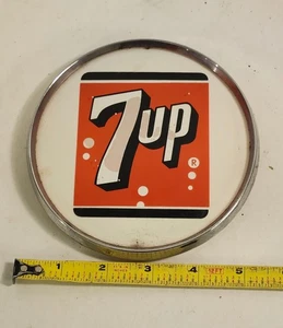 Vintage 7up Machine Emblem Button Sign Look - Picture 1 of 2