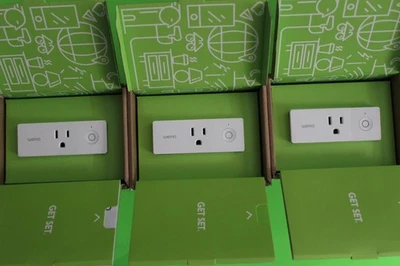 3 x WeMo WiFi включен мини Smart штепсельная вилка - белый (F7C063) - лот из 3 Wemo вилки - Изображение 1 из 4