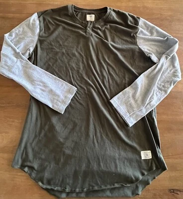 DC Shoes - Long Sleeve Henley 2-Button Shirt - Green & Gray - Size XL X-Large - Image 1 of 4