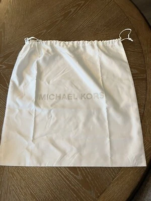Michael Kors 钱包 集尘袋 白色 带银色标志 抽绳 大号 18x18 — 第 1/3 张图片