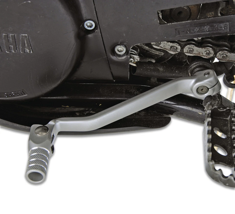 Foldable Aluminum Long Gear Lever For YAMAHA SR500 TT500 XT500 XT550 XT600 1-007 - Image 1 of 1