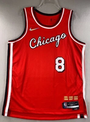 Camiseta deportiva para hombre Zach Lavine Chicago Bulls Nike City Edition Swingman 2021/22 NBA #8 Foto 1 de 4