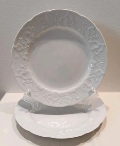 Set Of 2 Dansk Lierre Lauvage France White Ivy Embossed Plates 9.75" - Picture 1 of 4