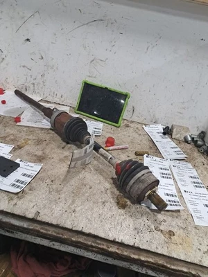 Rh ось со стороны пассажира/Cv C/V вал 2016 Xc90 Sku #4277960 - Изображение 1 из 4