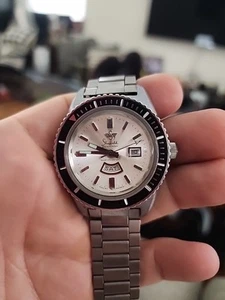 Vintage Sheffield Day Date Dive Watch. - Picture 1 of 9