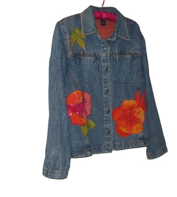Chaqueta Jean Talla PL West End Bordada a Mano y Adornada Azul Floral Brillante Foto 1 de 3