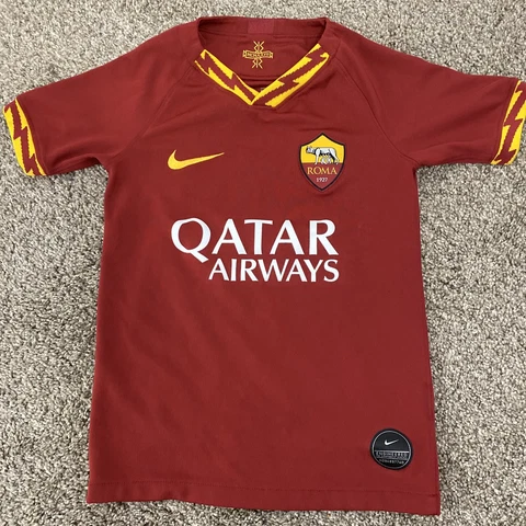 AS Roma Nike Soccer Jersey - Youth XS Cover