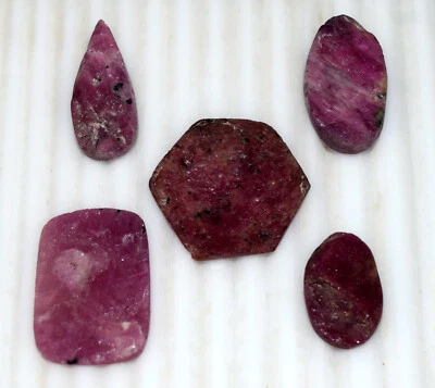 Natural African Raw Ruby, Natural African Madagascar Ruby Rough Stone 146.00 Ct - Image 1 of 4