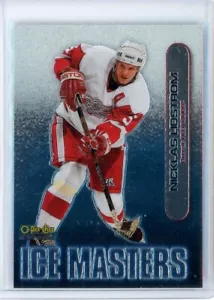 1999-00 O-Pee-Chee Chrome Ice Masters #IM19 Nicklas Lidstrom - Picture 1 of 1