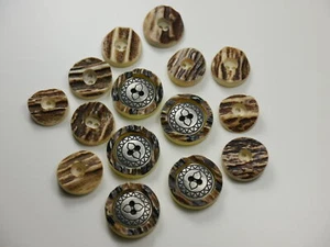 15 Stück Horn Trachtenknöpfe 5 d=23 mm 6 d=20 mm 4 d=18 mm Zierknöpfe TK-III-103 - Bild 1 von 3