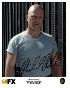 MICHAEL CHIKLIS Signed 8x10 THE SHIELD VIC MACKEY Photo w/ Hologram COA - Picture 1 of 2