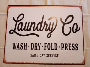 Laundry Co Distressed Blechschild Landhaus Shabby Chic Rustikal Landhaus Metall - Bild 1 von 2