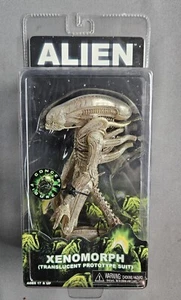 Aliens - TRANSLUCENT XENOMORPH ALIEN ACTION FIGURE - NIB EX/NM - Picture 1 of 5