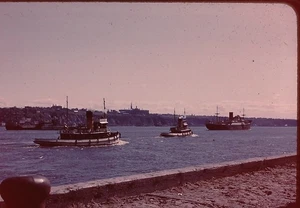 Fotografia 35MM Slide Montreal Canada Tre Navi Barche - Foto 1 di 1
