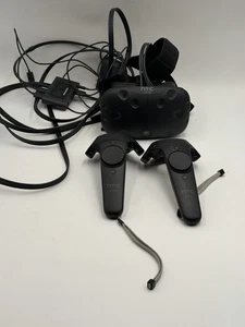 HTC Vive Pre Virtual Reality Gaming Headset VR w/ Controllers - Picture 1 of 3
