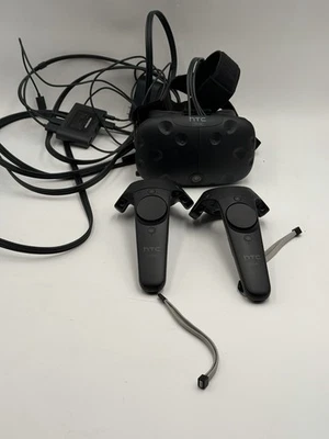 HTC Vive Pre Virtual Reality Gaming Headset VR w/ Controllers - Image 1 of 3