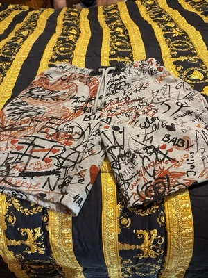 Auténticos pantalones cortos de algodón Burberry Streetwear estampado por todas partes, talla pequeña (sp) Foto 1 de 4