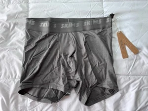 SKIMS STRETCH 3" Boxershorts in Gunmetal Farbe Größe XS Neu Mit Etikett In Tasche - Bild 1 von 6