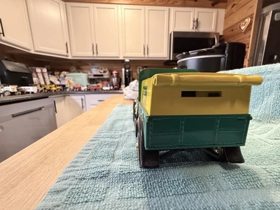 OLDER Liberty Classics 1929 Ford Model A Pickup True Value Green Thumb #1202 NOS - Image 1 of 3